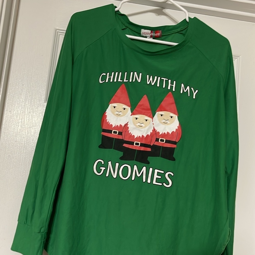 Cute Chillin with my Gnomies l/s shirt XL - Picture 2 of 7